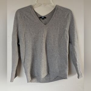 Uniqlo Cashmere Double V-neck Sweater, Beige/Gray/Light Brown (SIZE XS)